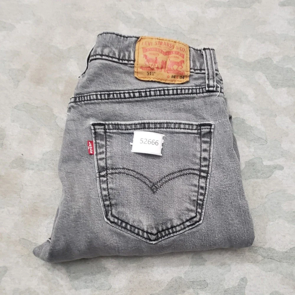 Levis item good